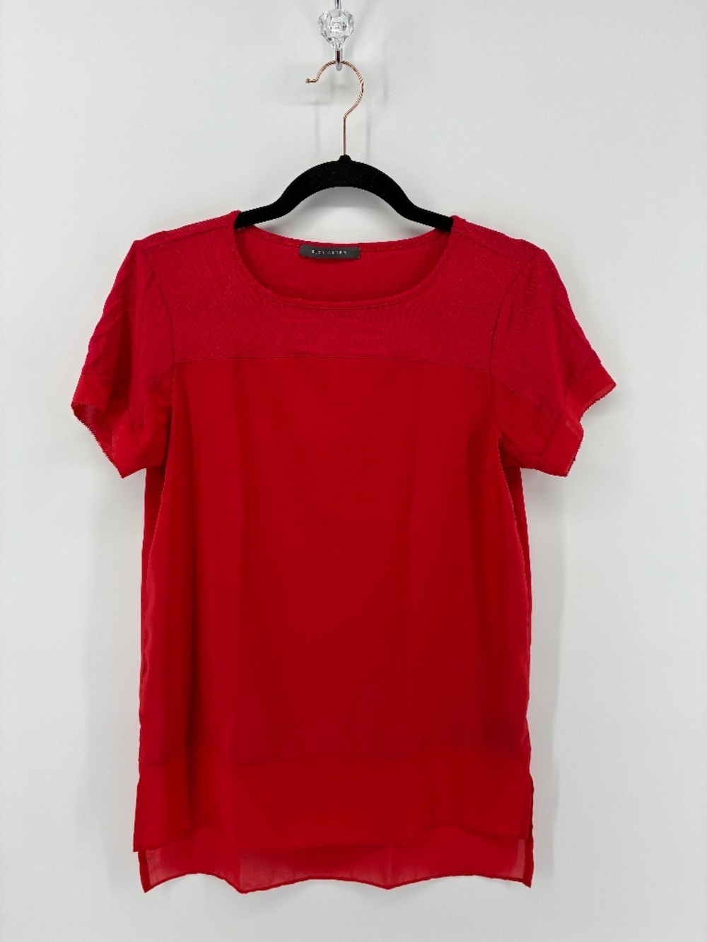 MASSIVE $10 SALE Suzy Shier Red Short Sleeve T-Shirt